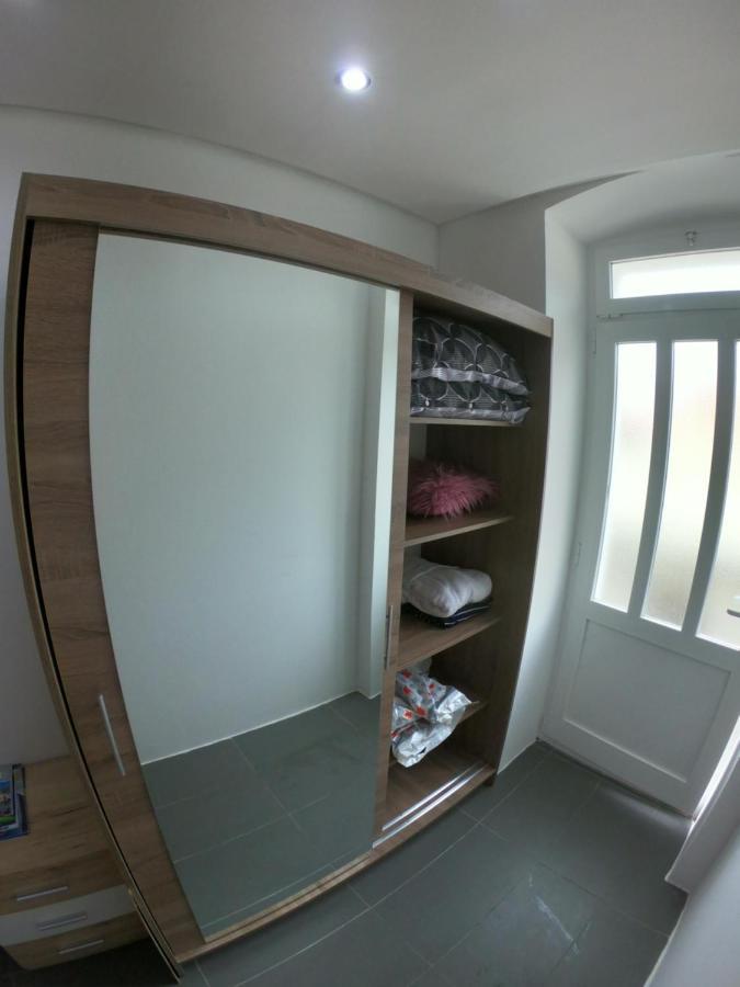 Apartmani Majetic Omišalj Exterior foto